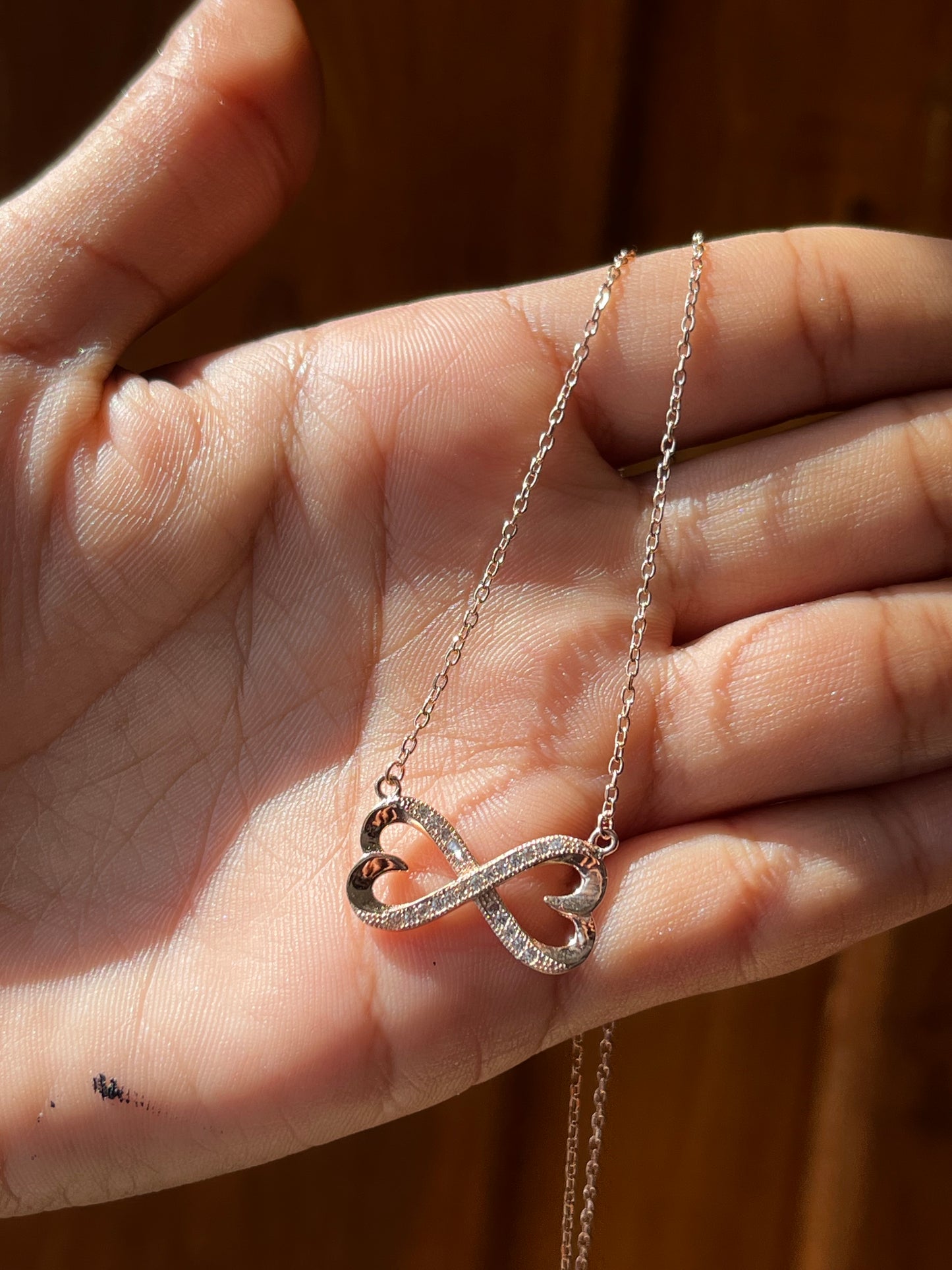 Silver Infinity Hearth Necklace (Rose Gold)