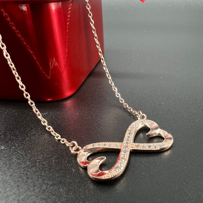 Silver Infinity Hearth Necklace (Rose Gold)