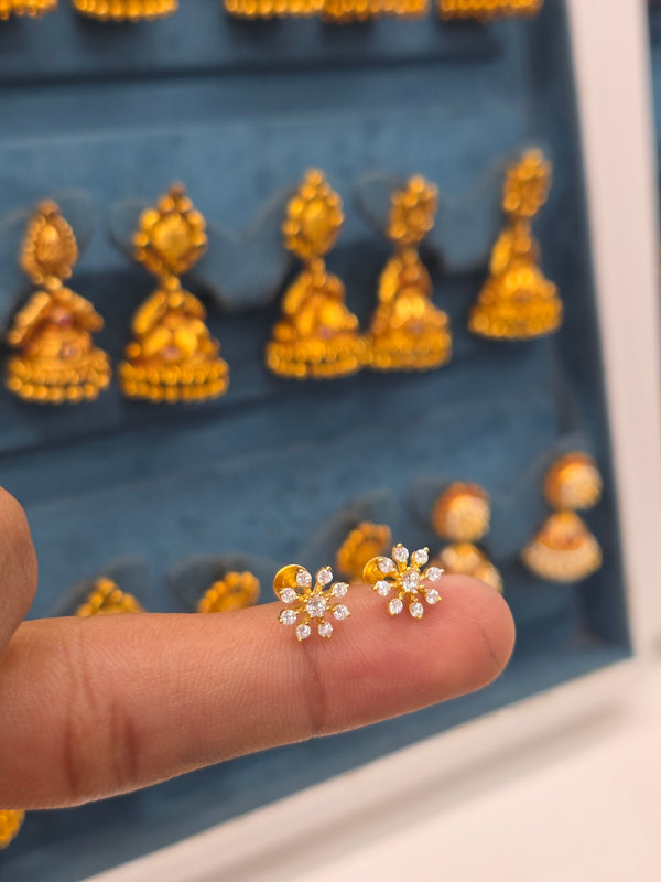 Silver 9 Stone Earrings ✨️1 pair